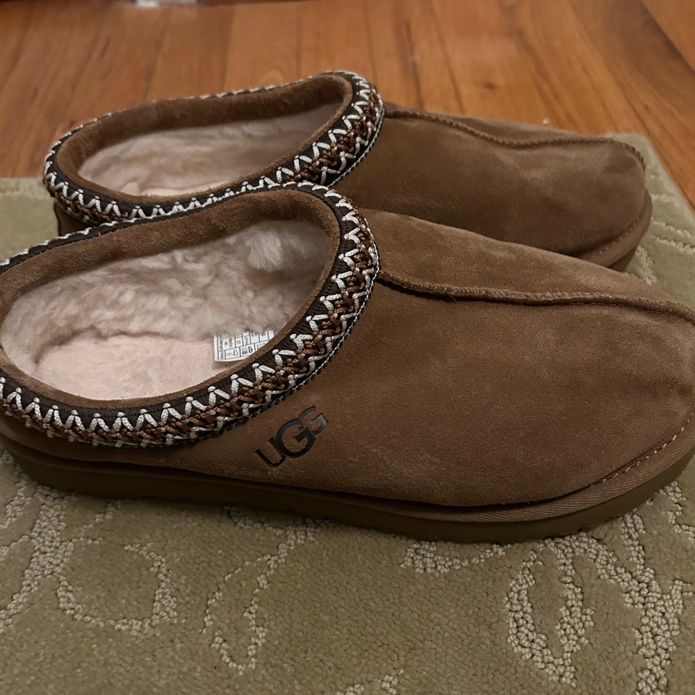 Ugg Tasman
